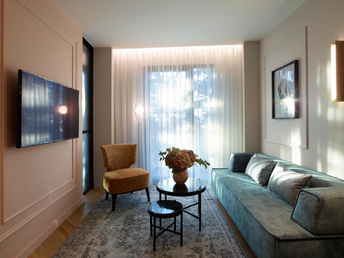 Superior King Suite